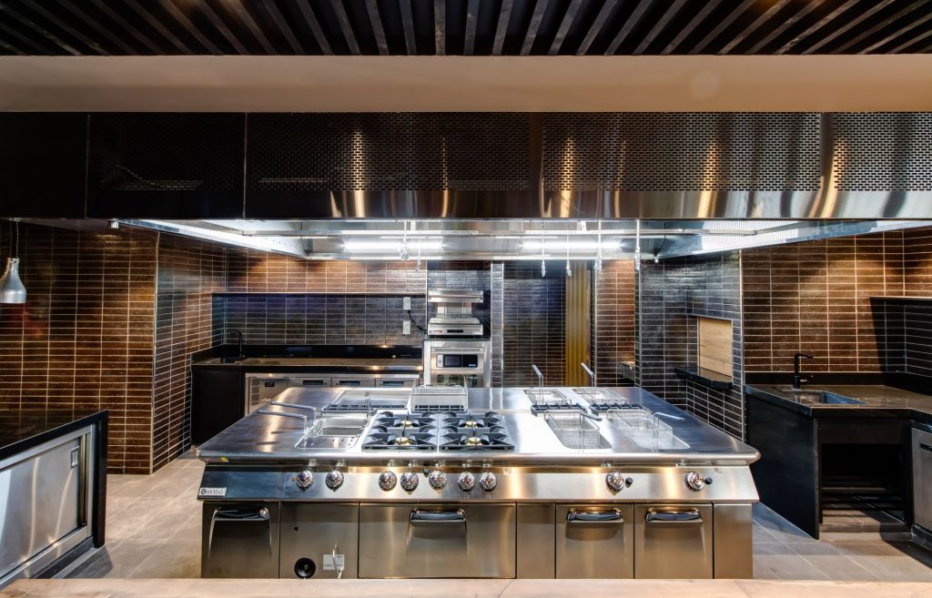 aom-commercial-kitchen-exhaust-hood-at-ihg